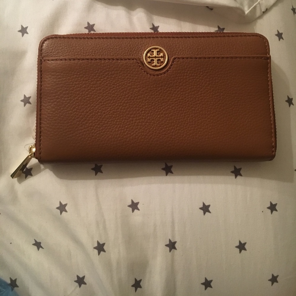 Tory Burch wallet